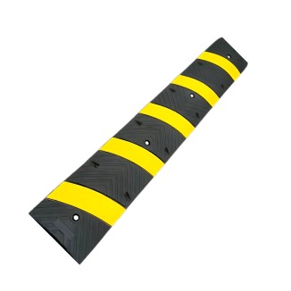 Vue générale du ralentisseur de parking monobloc 1830 mm Vue générale du ralentisseur de parking monobloc 1830 mm